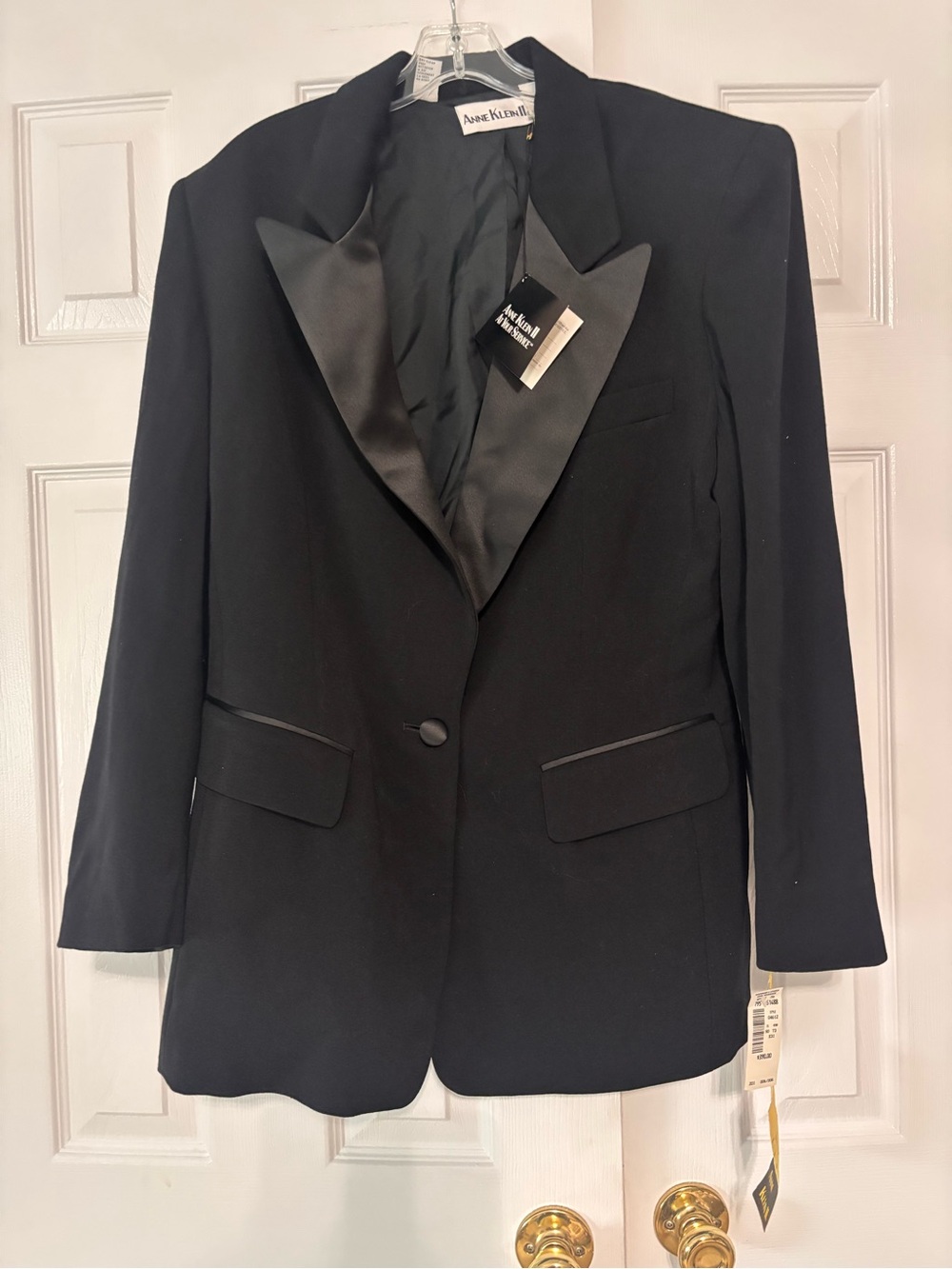 NWTVintage Anne Klein Black Satin-Lapel Women's Blazer
